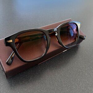 Costa Sunglasses – Tortoise Frame, Brown Gradient Lenses